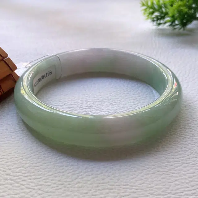 57.6mm52.47g