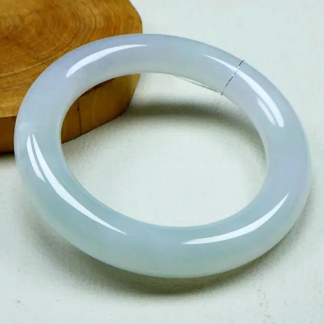 53.6mm