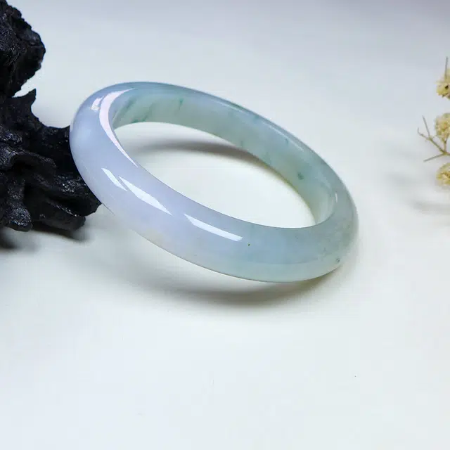 55.6mm50.23g