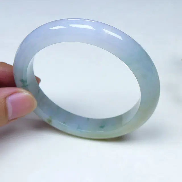 55.6mm50.23g