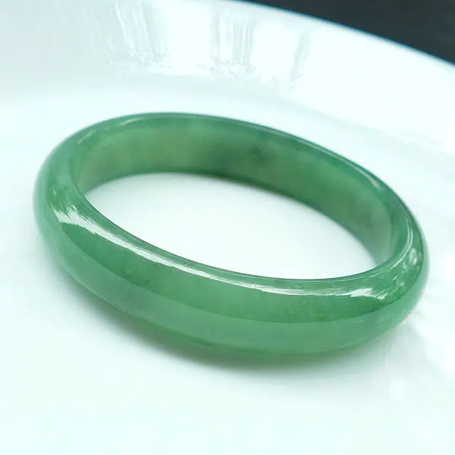 芳翠缘 老坑种椭圆形 糯种 翡翠手镯 女款