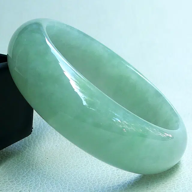 57.6mm