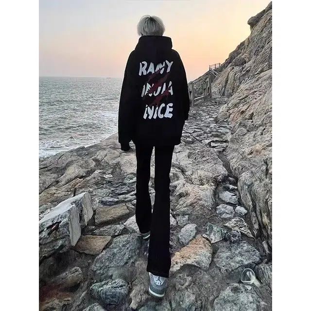 微牛 美式复古高街废土风百搭舒适垂感微喇牛仔裤 男女同款