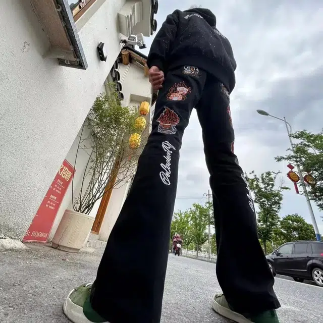 WEERE hiphop