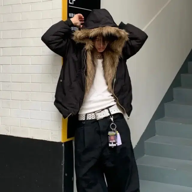 WEERE Vintage Fur Collar Zip Jacket