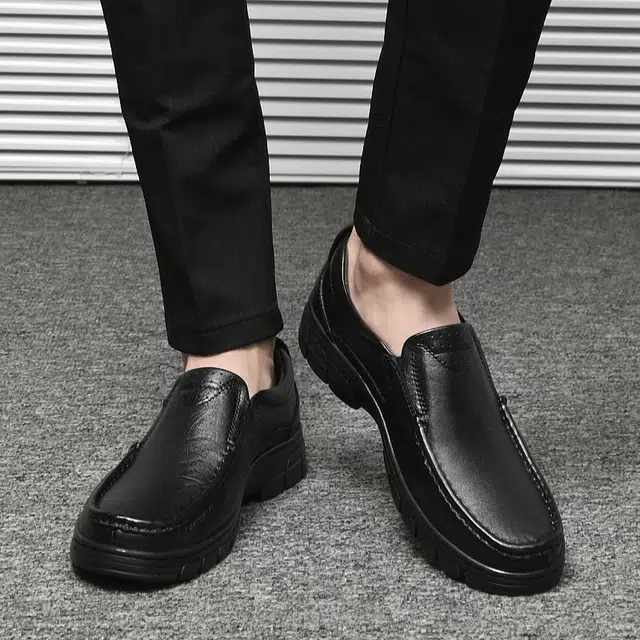 依米奴 头层牛皮 精致 商务英伦风 经典复古 真皮质感 高颜值 时尚潮流 脚感舒适 低调百搭 日常通勤  男士休闲 男款