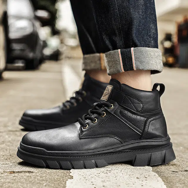 依米奴 皮革 高颜值 时尚潮流 舒适百搭 日常通勤 马丁靴 男款