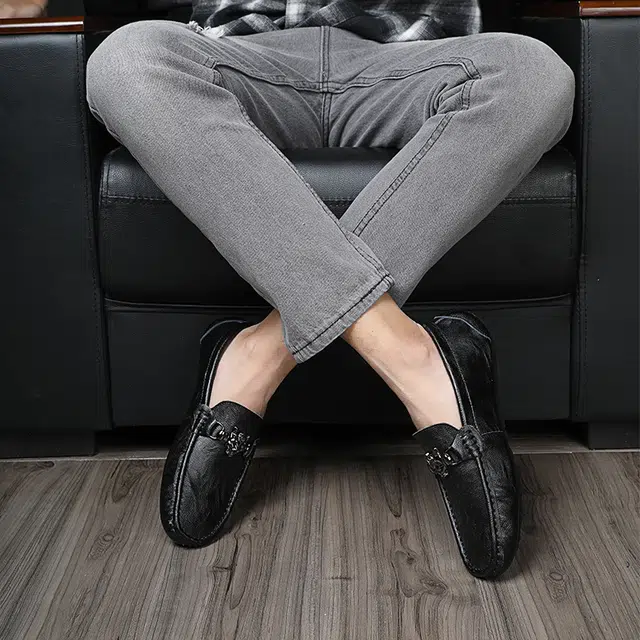 依米奴 高颜值 时尚潮流 脚感舒适 低调百搭 日常通勤  简约帅气 真皮质感 一脚蹬 英伦风 复古 旅游驾车 休闲鞋 男款