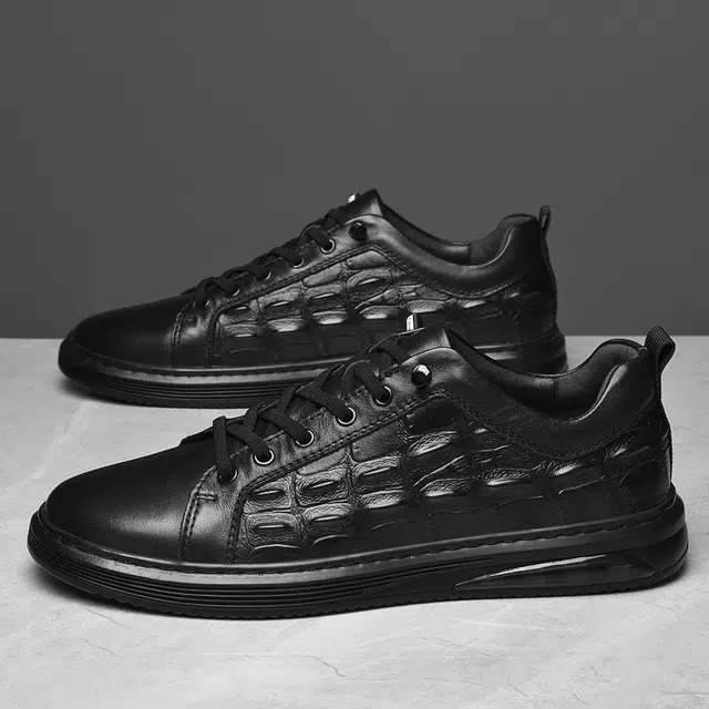 依米奴 头层牛皮 高颜值 真皮质感 时尚潮流 脚感舒适 低调百搭 日常通勤 简约帅气 轻便柔软  板鞋 男款