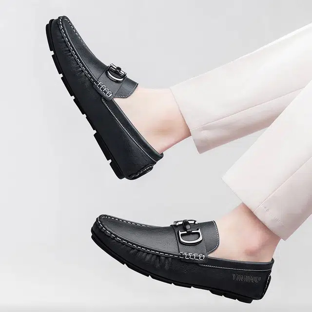 依米奴 高颜值 潮流简约 百搭气质 年轻时尚 真皮耐折 大牌推荐 日常 一脚蹬 舒适轻便 耐磨防滑 商务通勤  男士休闲 男款 黑色