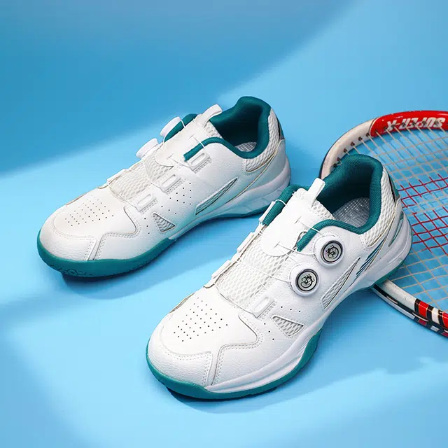 依米奴 高颜值 时尚潮流 脚感舒适 低调百搭 日常通勤 简约帅气 轻便柔软  羽毛球鞋 男女同款