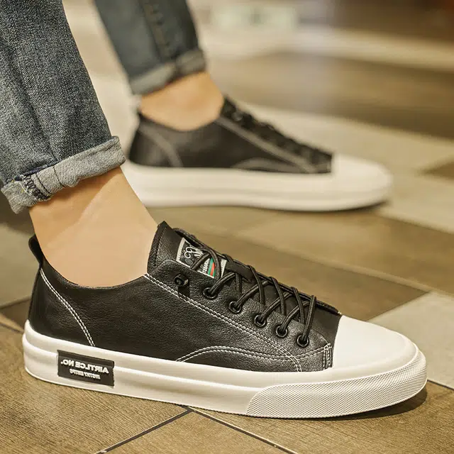 依米奴 高颜值 潮流 脚感舒适 低调百搭 日常通勤  职场会议 简约帅气 柔软 透气轻便 低帮 板鞋 男款