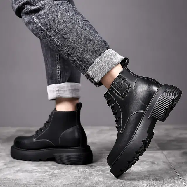 依米奴 牛皮 高颜值 时尚潮流 舒适百搭 日常通勤简约 短筒 马丁靴 男款