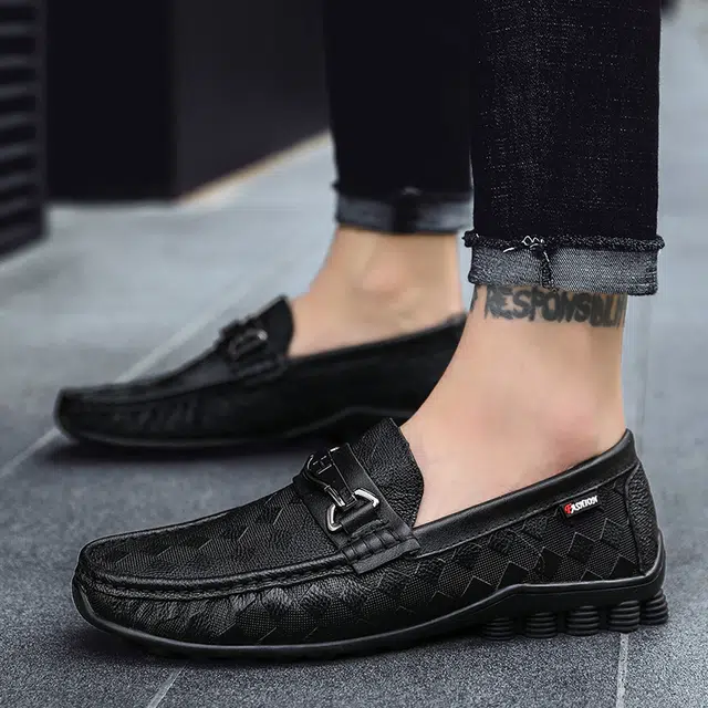 依米奴 高颜值  脚感舒适 百搭 日常通勤 简约帅气 休闲鞋 男款