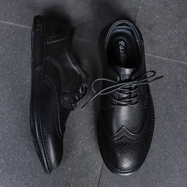 依米奴 真皮质感 高颜值 时尚潮流 脚感舒适 布洛克雕花 低调百搭 日常通勤  职场会议 简约帅气 柔软 优雅 英伦风商务 正装皮鞋 男款