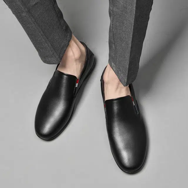 依米奴 牛皮 复古格调 个性潮流 经典百搭 低帮 生活休闲鞋 男款