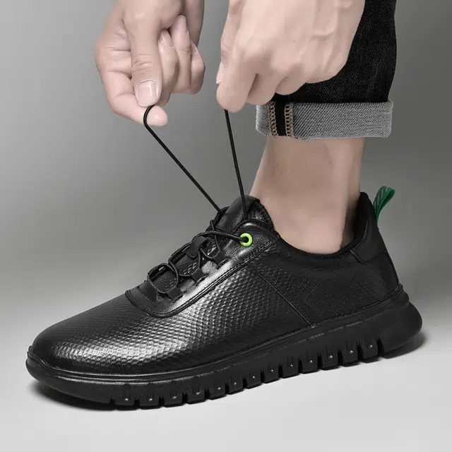 黑武士 真皮依米奴 头层牛皮 高颜值 精致质感 轻奢 简约 时尚潮流 舒适百搭 日常通勤 户外外穿 防滑耐磨 男士休闲 男款