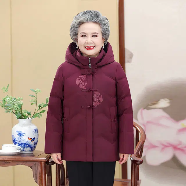 雅鹿 妈妈装新中式刺绣福字加厚冬季宽松中老年奶奶外套羽绒服 女款