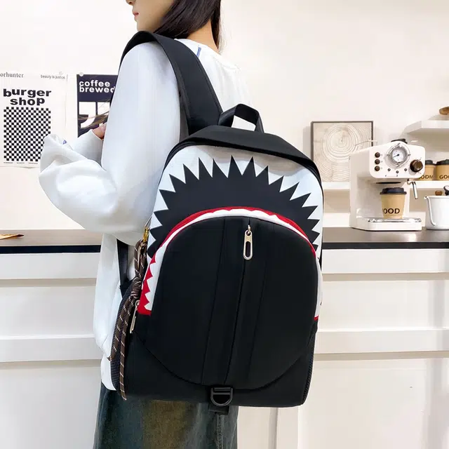 垣途者 潮牌鲨鱼夜光街头潮流学生 尼龙 双肩包 男女同款情侣款 多色