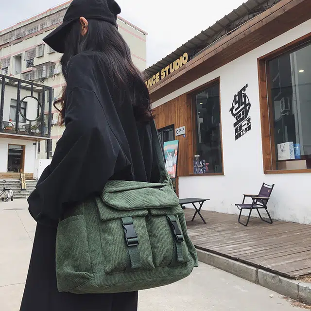 垣途者 工装风通勤百搭 灯芯绒 斜挎包 男女同款情侣款 多色