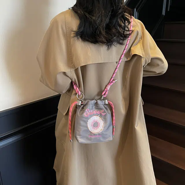 垣途者 韩系小众可爱百搭甜甜圈撞色 布 水桶包斜挎单肩包 女款 多色