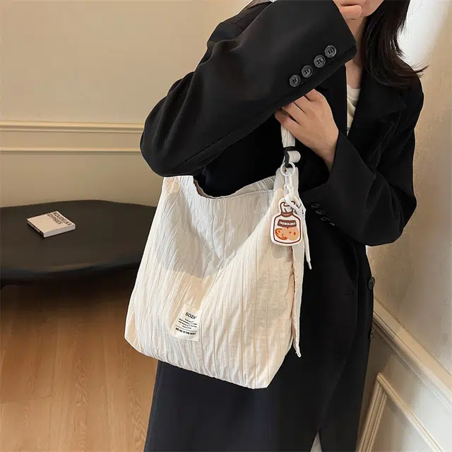 垣途者 休闲简约日常通勤时尚百搭 帆布 帆布单肩斜挎包 女款 红色白色蓝色粉色