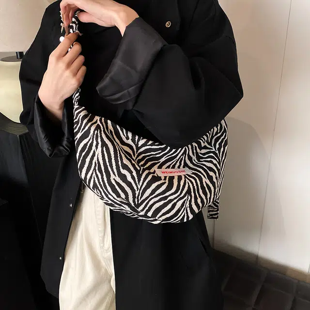 垣途者 潮牌单肩包 尼龙 斜挎包 女款 多色