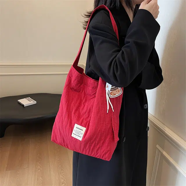 垣途者 休闲简约日常通勤时尚百搭 帆布 帆布单肩斜挎包 女款 红色白色蓝色粉色