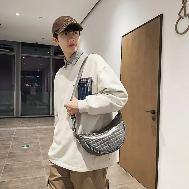 垣途者 小众秋冬时尚潮流 棉 斜挎包 男女同款情侣款 多色