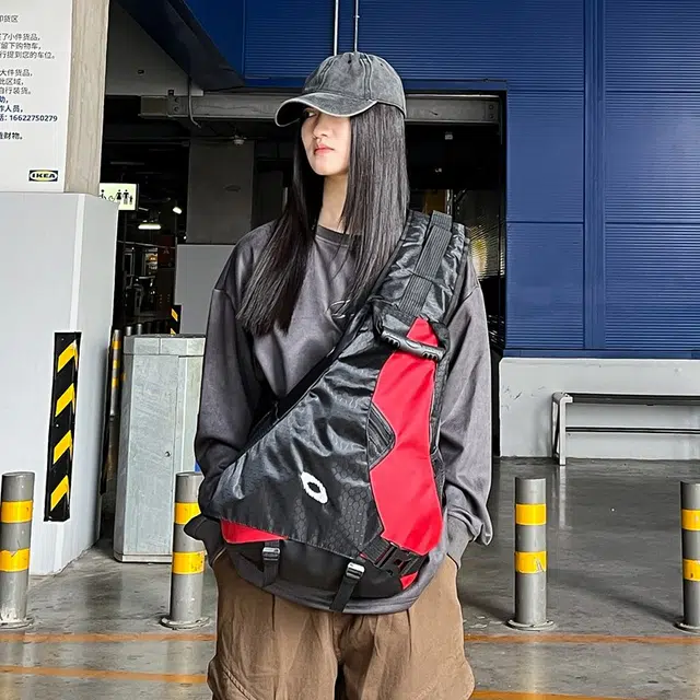 垣途者 潮牌运动胸包大容量街头单肩骑行机车包 尼龙 斜挎包 男女同款情侣款 黄色/红色/黑色