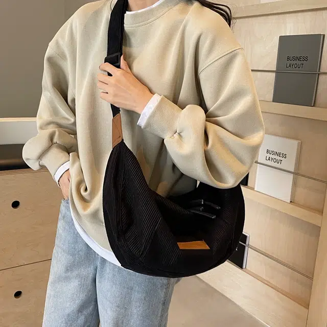 垣途者 休闲潮流百搭 条绒 斜挎单肩包 女款 多色