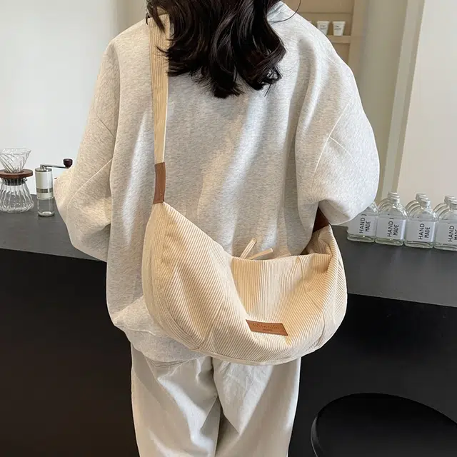 垣途者 休闲潮流百搭 条绒 斜挎单肩包 女款 多色