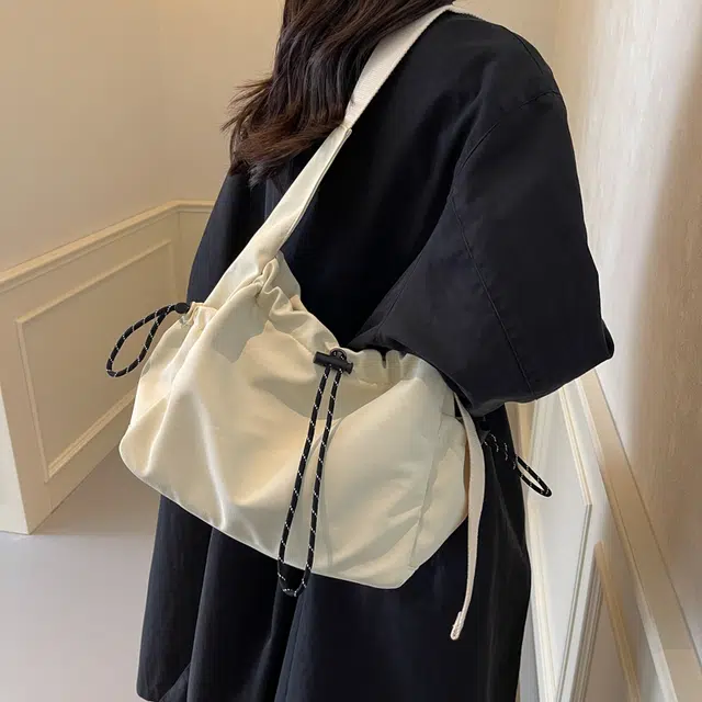 垣途者 高级感通勤休闲 布 斜挎包 女款 多色