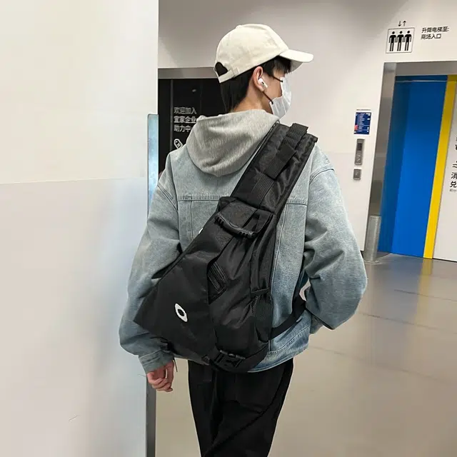 垣途者 潮牌运动胸包大容量街头单肩骑行机车包 尼龙 斜挎包 男女同款情侣款 黄色/红色/黑色