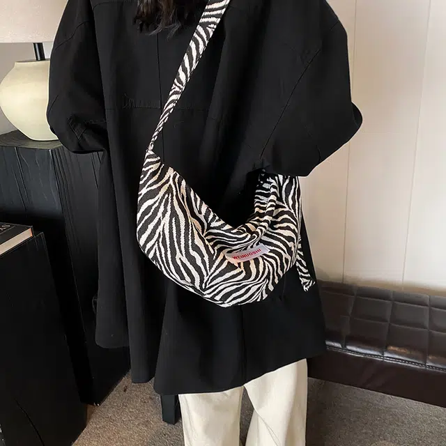 垣途者 潮牌单肩包 尼龙 斜挎包 女款 多色