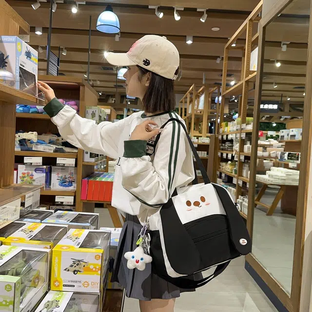 垣途者 日系可爱单肩斜挎包 尼龙 手提包 女款 多色