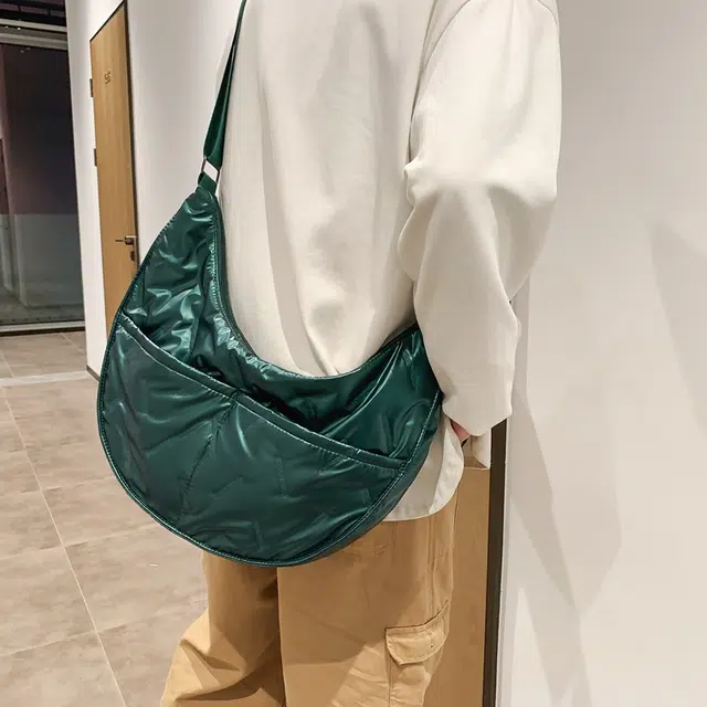 垣途者 潮牌复古秋冬服包韩版大容量单肩包 珠光棉 斜挎包 男女同款情侣款 多色