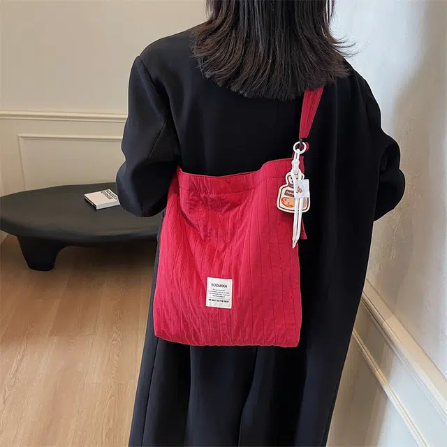 垣途者 休闲简约日常通勤时尚百搭 帆布 帆布单肩斜挎包 女款 红色白色蓝色粉色
