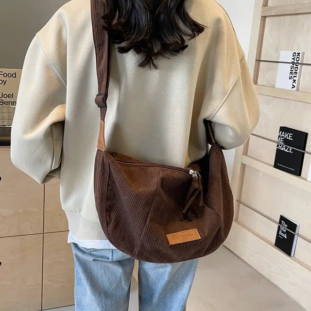 垣途者 休闲潮流百搭 条绒 斜挎单肩包 女款 多色
