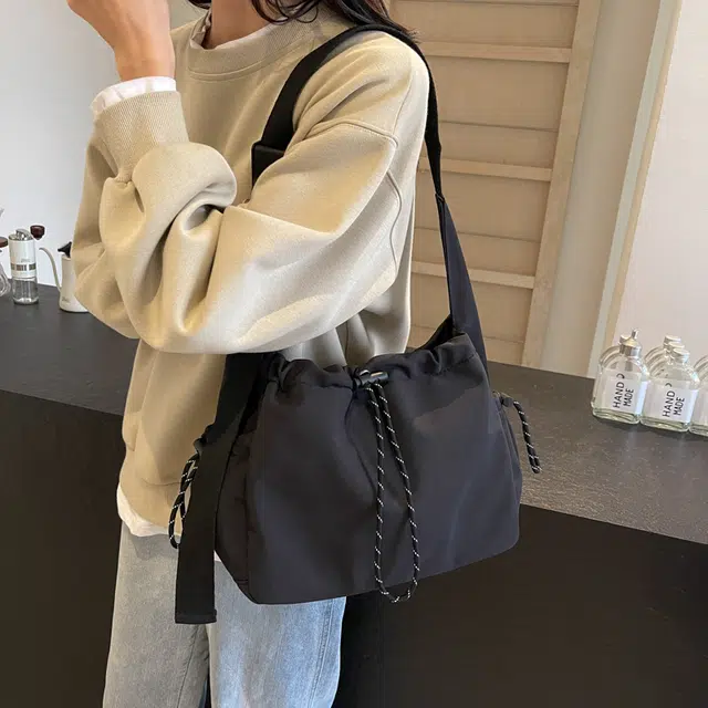 垣途者 高级感通勤休闲 布 斜挎包 女款 多色