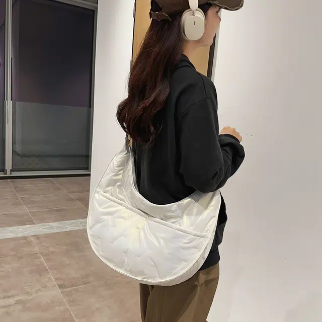 垣途者 潮牌复古秋冬服包韩版大容量单肩包 珠光棉 斜挎包 男女同款情侣款 多色