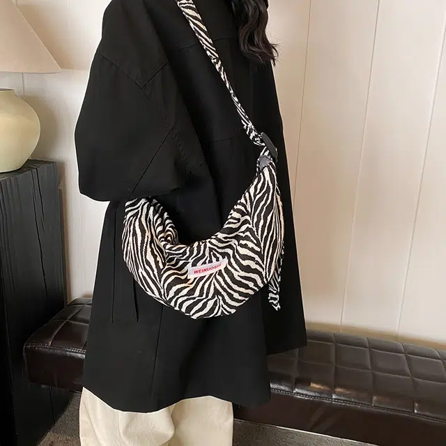 垣途者 潮牌单肩包 尼龙 斜挎包 女款 多色