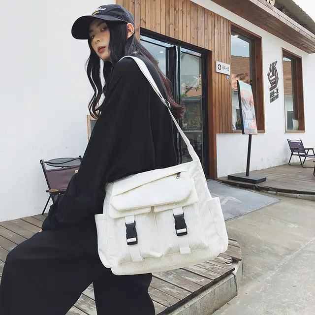 垣途者 工装风通勤百搭 灯芯绒 斜挎包 男女同款情侣款 多色