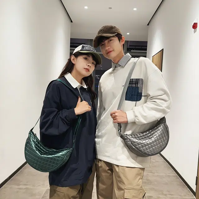垣途者 小众秋冬时尚潮流 棉 斜挎包 男女同款情侣款 多色