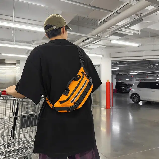 垣途者 潮牌运动骑行机能休闲百搭 牛津布 胸包 男女同款情侣款 黑色/橘色/黑迷彩/绿迷彩/灰迷彩