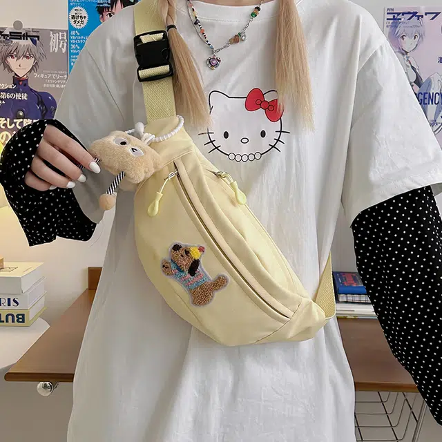 垣途者 日系可爱腊肠狗学生斜挎包 尼龙 胸包 女款 多色