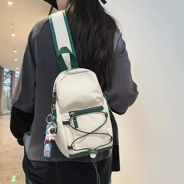 垣途者 轻便休闲 尼龙 胸包 男女同款情侣款 多色