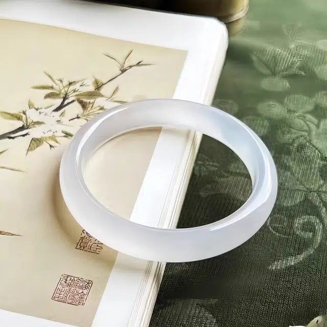 一世倾 净化心灵清透莹润前程似锦白月光美人镯新中式国潮复古高级感小众设计精致百搭轻奢风好运天然 玛瑙 手镯 男女同款情侣款