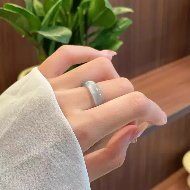 一世倾 俏皮灵动生机勃勃新中式清新显白青绿招财转运指环五行净化磁场上岸招财暴富轻奢礼盒好运天然 玛瑙 戒指 男女同款情侣款