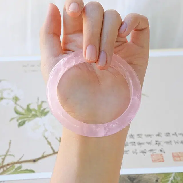 一世倾 新中式桃花朵朵开招正缘甜美可爱小清新仙气飘飘公主风显白优雅气质轻奢马达加斯加粉百搭好运天然 粉水晶 手镯 男女同款情侣款
